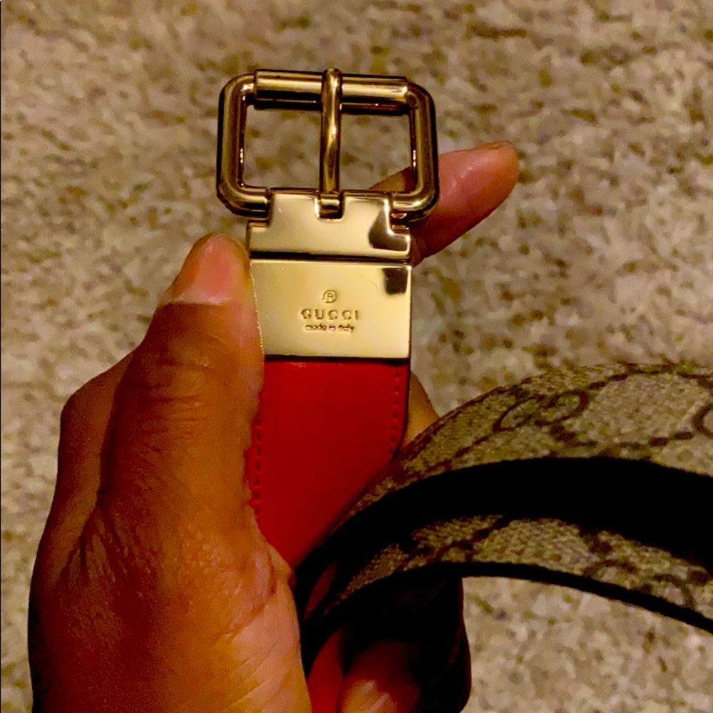Gucci reversible monogram/red belt